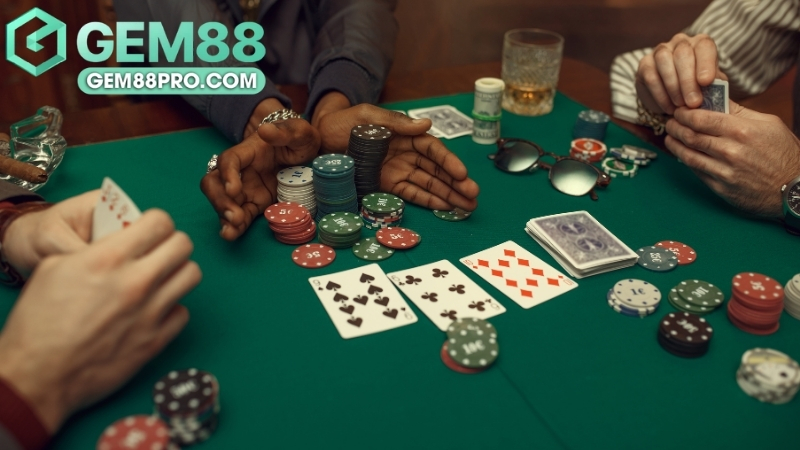 Tiến lên đếm lá